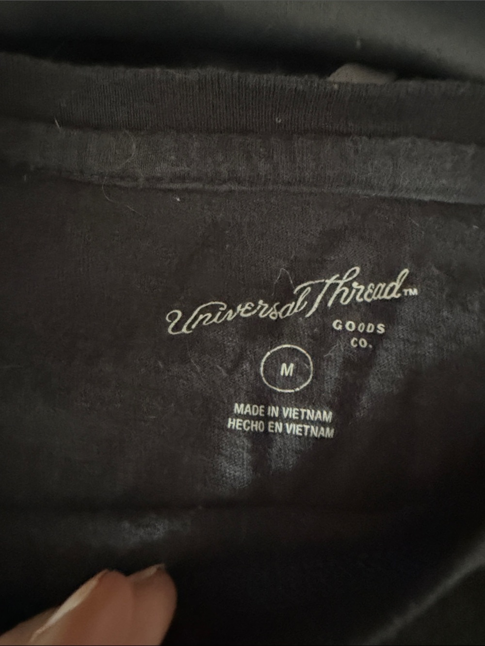 Universal Thread Black Crop Top – Size Medium 🌅 - Picture 2 of 4